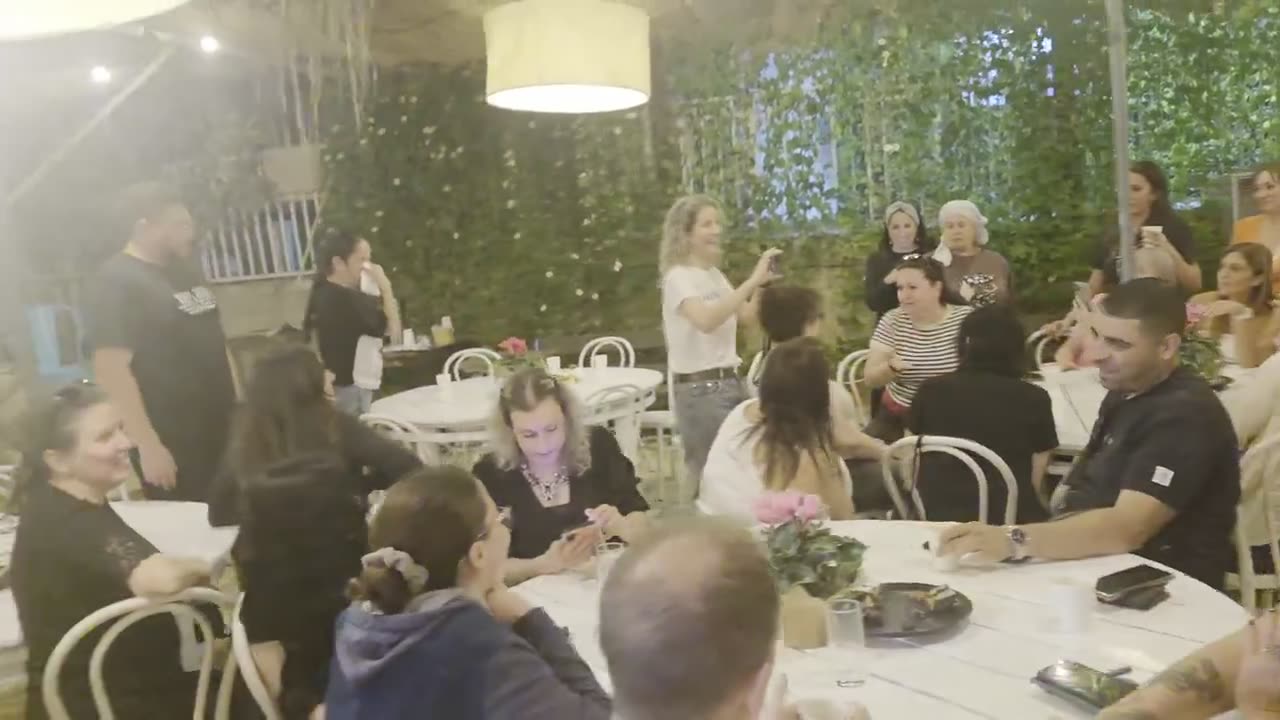 ערב בגינה עם טל שני והאורחים